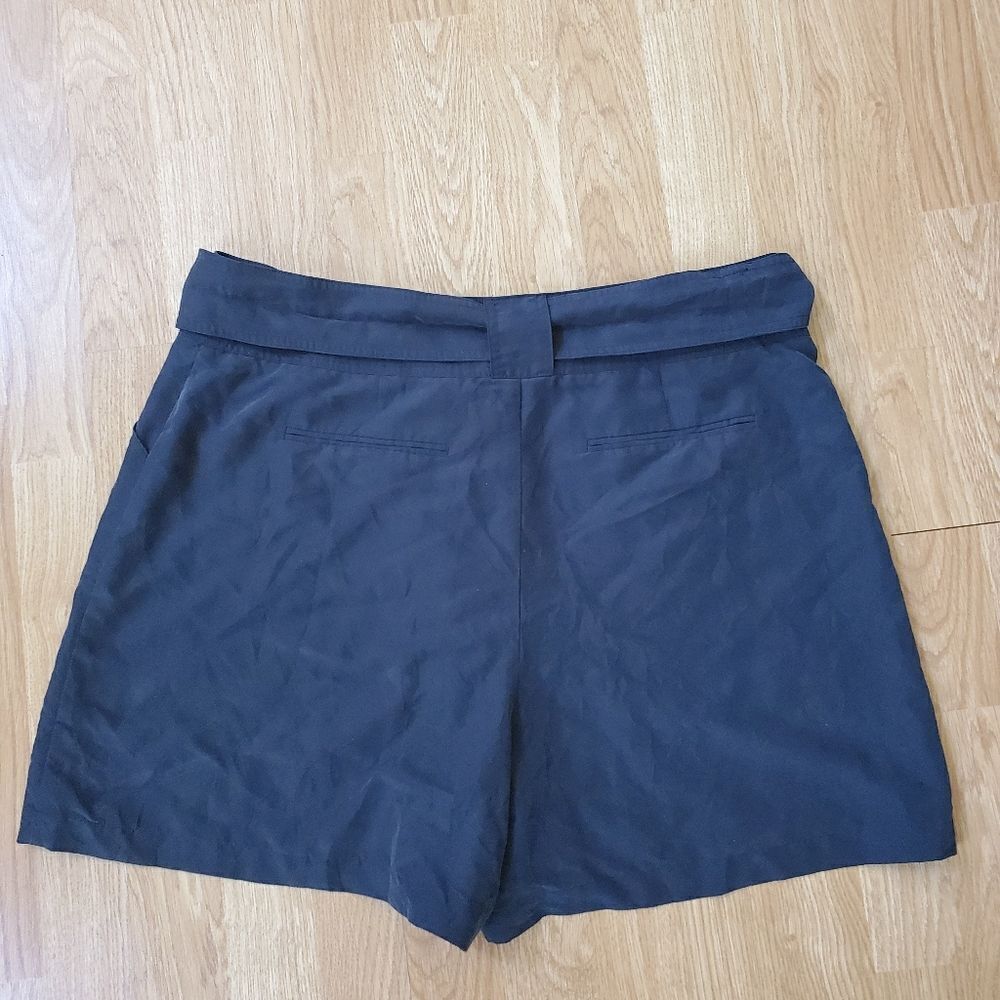 🌻VINCE CAMUTO🌻 Belted High Waist Shorts - [Size 12 * Black] - Picture 3 of 8